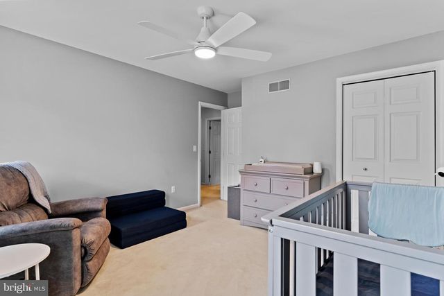 3812 LEYLAND DR, Mechanicsburg, PA 17050