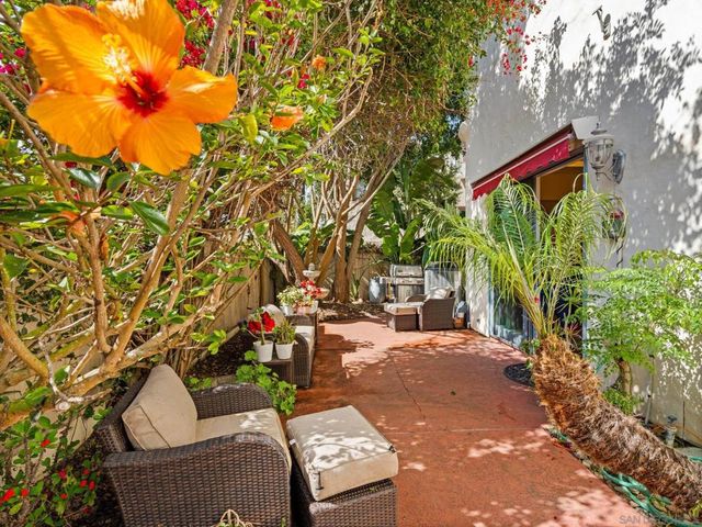 7337 Draper Ave, La Jolla, CA 92037