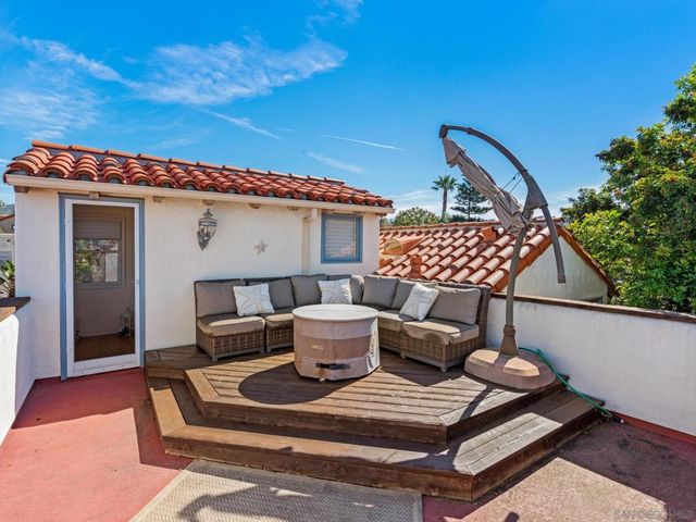 7337 Draper Ave, La Jolla, CA 92037