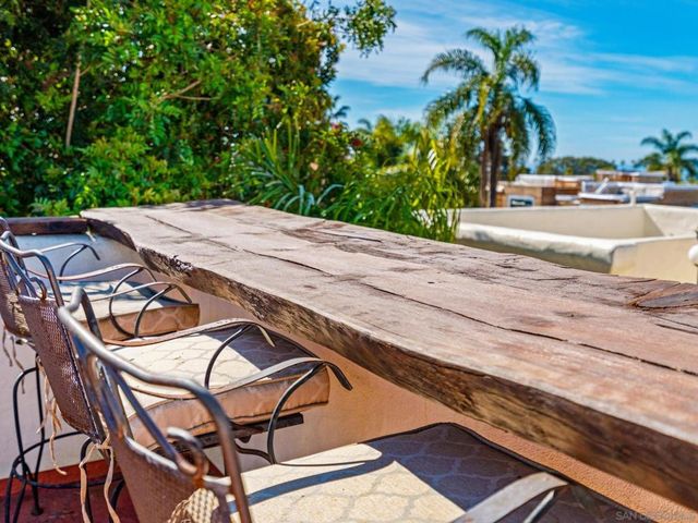 7337 Draper Ave, La Jolla, CA 92037