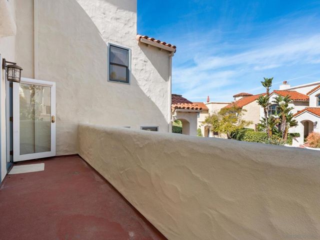 7337 Draper Ave, La Jolla, CA 92037