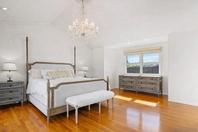 7337 Draper Ave, La Jolla, CA 92037