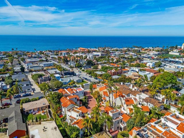 7337 Draper Ave, La Jolla, CA 92037