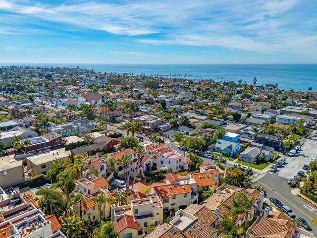 7337 Draper Ave, La Jolla, CA 92037