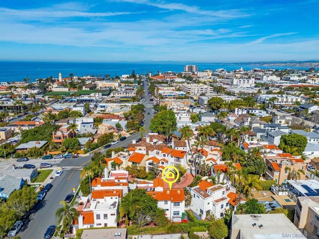 7337 Draper Ave, La Jolla, CA 92037