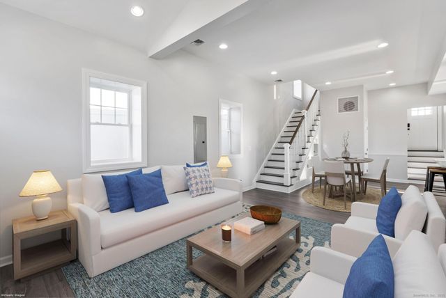 44 Hartford Avenue, Old Lyme, CT 06371