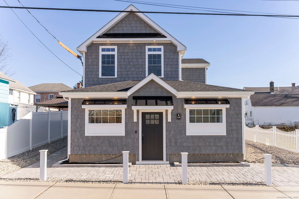 44 Hartford Avenue, Old Lyme, CT 06371