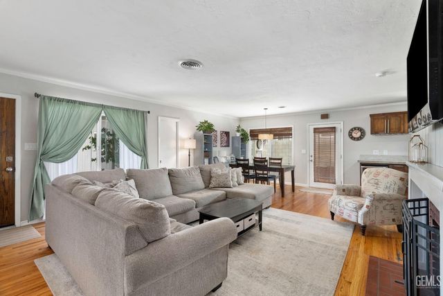 1309 Shattuck Avenue, Bakersfield, CA 93305