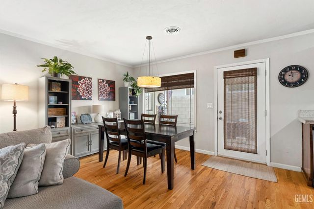1309 Shattuck Avenue, Bakersfield, CA 93305