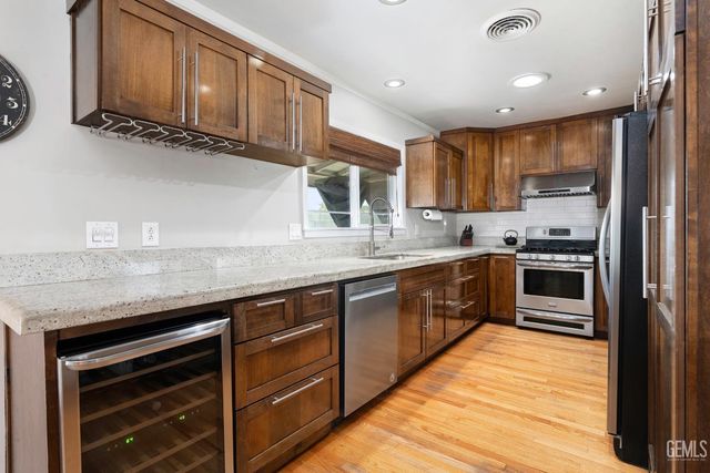 1309 Shattuck Avenue, Bakersfield, CA 93305