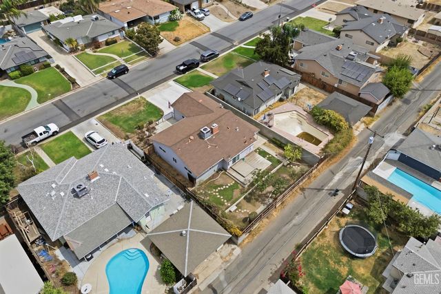 1309 Shattuck Avenue, Bakersfield, CA 93305