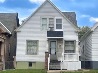 3134 N Holton STREET, Milwaukee, WI 53212