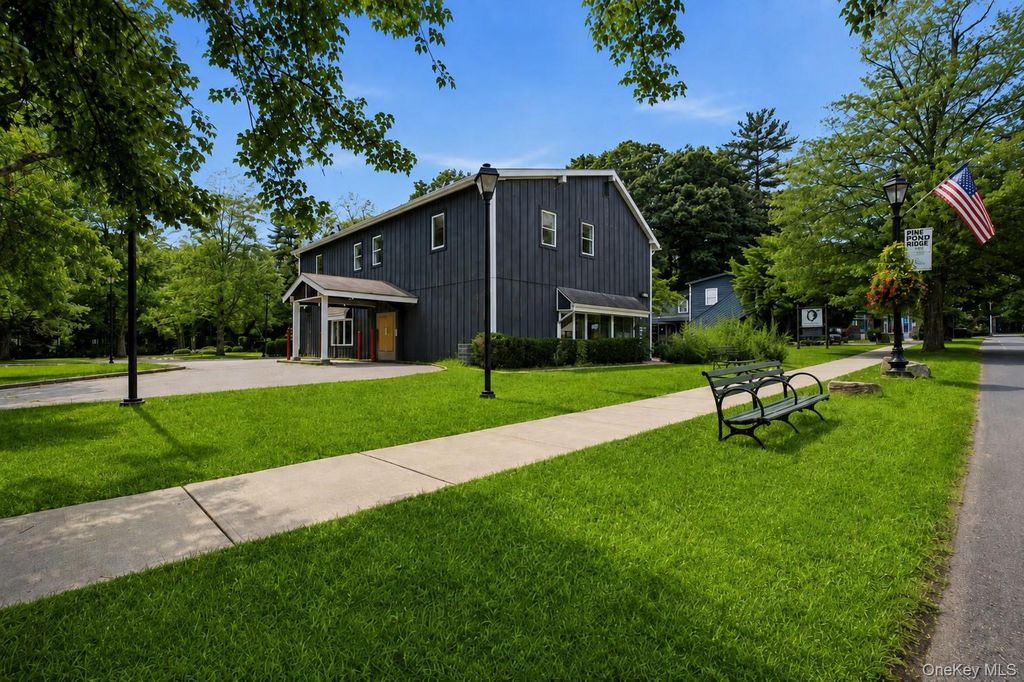 56 Westchester Avenue, Pound Ridge, NY 10576 — photo 2