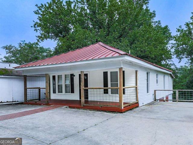 150 Mclain Street, Canton, GA 30114