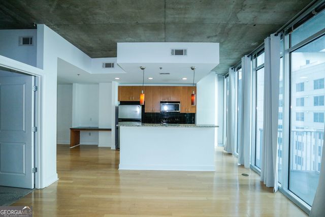 44 Peachtree Place NW 729, Atlanta, GA 30309