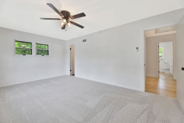 1181 N Pinecrest St, Wichita, KS 67208