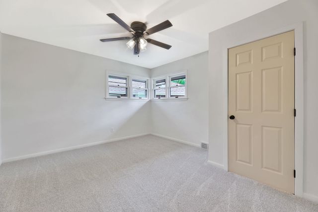 1181 N Pinecrest St, Wichita, KS 67208