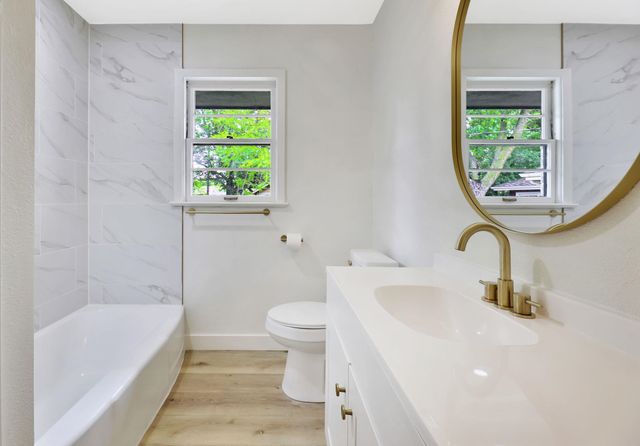 1181 N Pinecrest St, Wichita, KS 67208