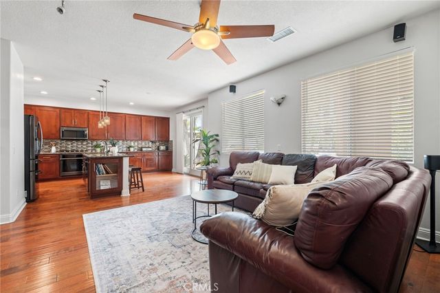 38 Sunny Slope, Rancho Santa Margarita, CA 92688