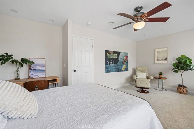 38 Sunny Slope, Rancho Santa Margarita, CA 92688