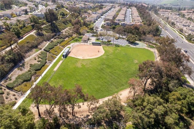 38 Sunny Slope, Rancho Santa Margarita, CA 92688