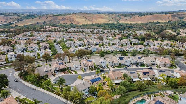 38 Sunny Slope, Rancho Santa Margarita, CA 92688