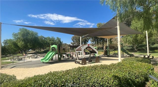 38 Sunny Slope, Rancho Santa Margarita, CA 92688