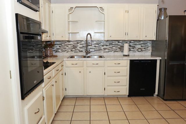 9018 Hilton Drive, Shreveport, LA 71118