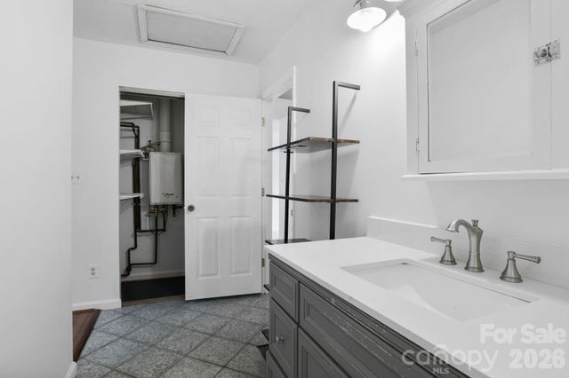 304 Birch Forest Lane, Asheville, NC 28803