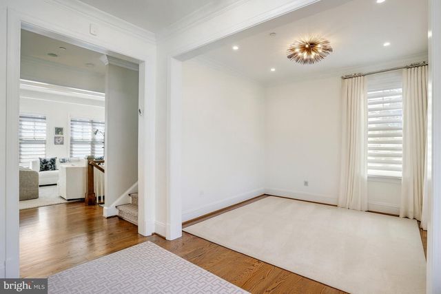 4548 WINDSOR LN, Bethesda, MD 20814