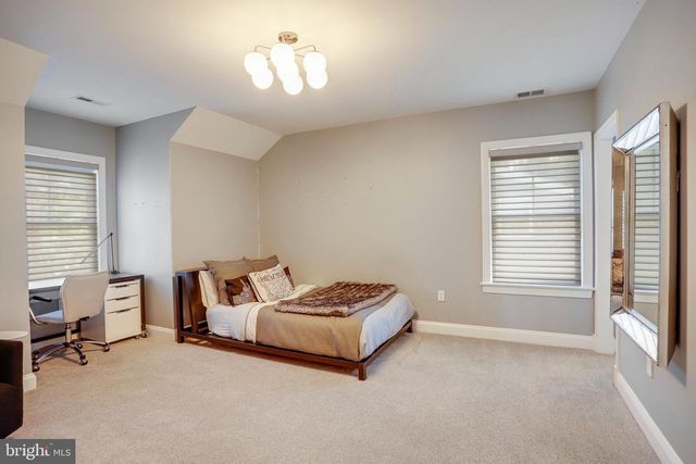 4548 WINDSOR LN, Bethesda, MD 20814