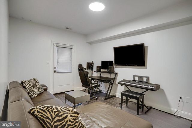 4548 WINDSOR LN, Bethesda, MD 20814