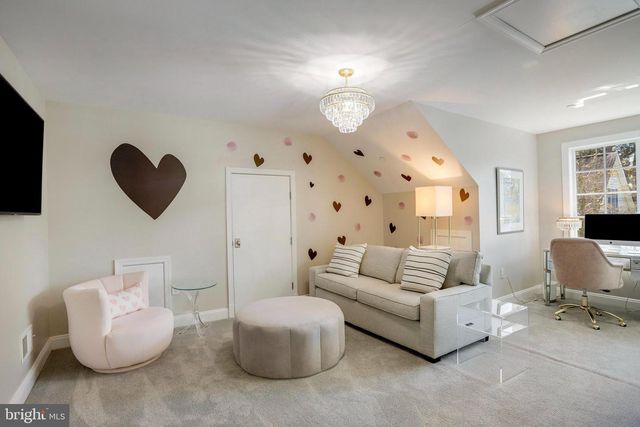 4548 WINDSOR LN, Bethesda, MD 20814