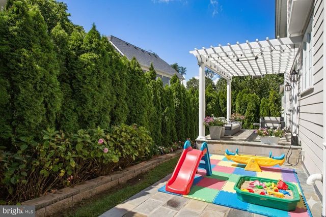 4548 WINDSOR LN, Bethesda, MD 20814