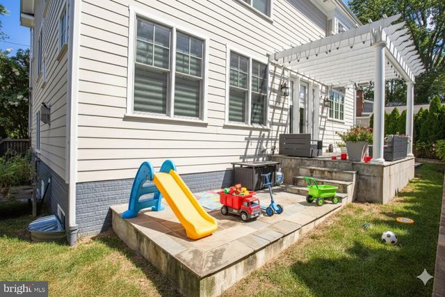 4548 WINDSOR LN, Bethesda, MD 20814