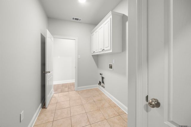 41133 Clearwater Ave, Gonzales, LA 70737