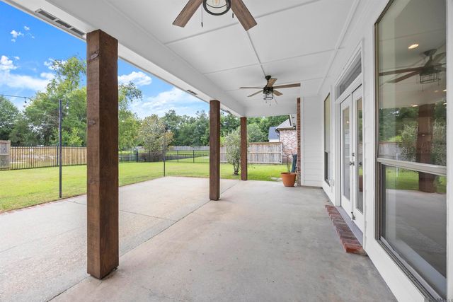 41133 Clearwater Ave, Gonzales, LA 70737