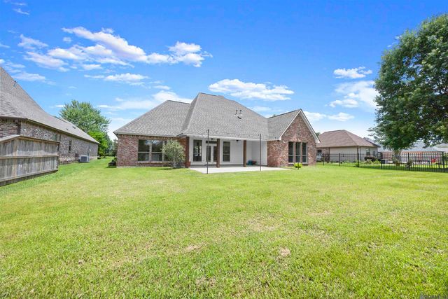 41133 Clearwater Ave, Gonzales, LA 70737