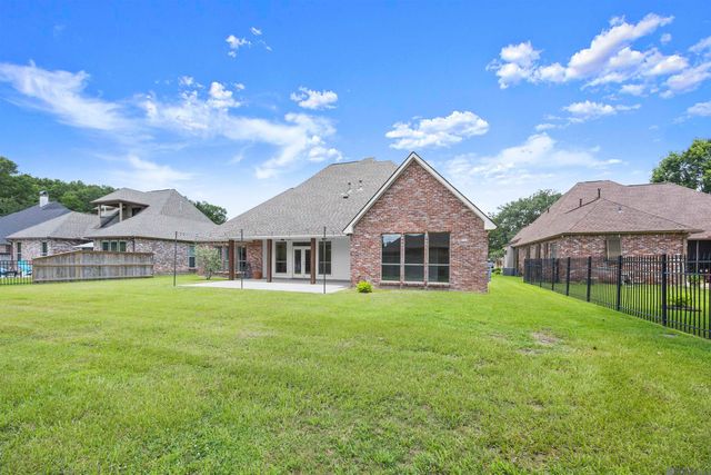 41133 Clearwater Ave, Gonzales, LA 70737