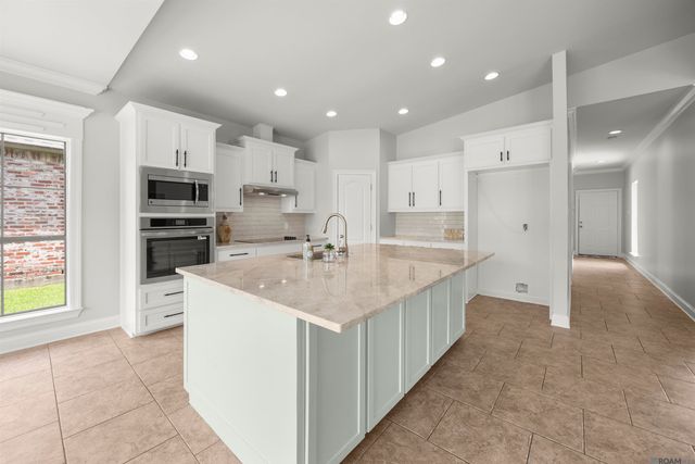 41133 Clearwater Ave, Gonzales, LA 70737
