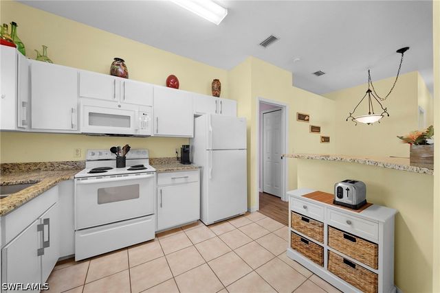 10720 San Tropez CIR, Estero, FL 33928