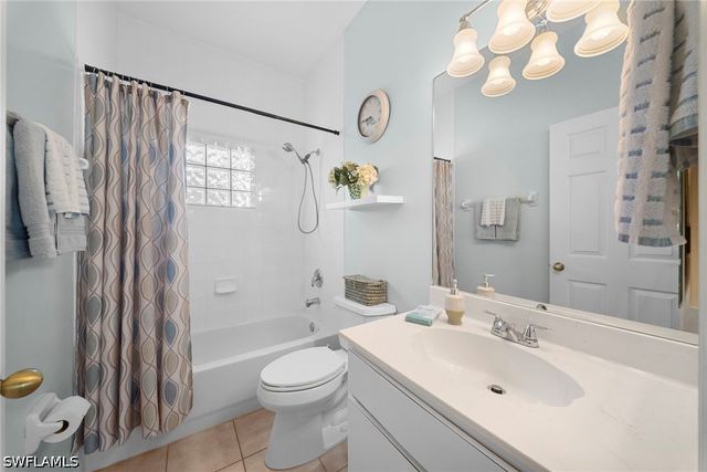 10720 San Tropez CIR, Estero, FL 33928