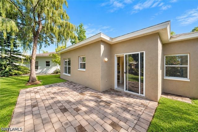 10720 San Tropez CIR, Estero, FL 33928