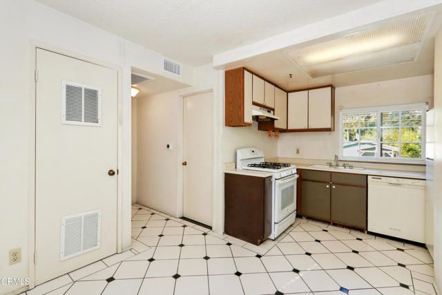 1018 Magnolia F, South Pasadena, CA 91030