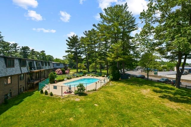 36 Main St 26, North Reading, MA 01864