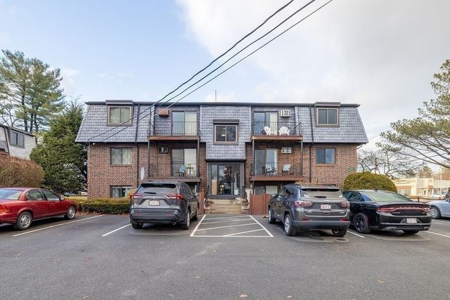 36 Main St 26, North Reading, MA 01864