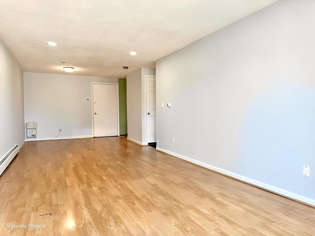 36 Main St 26, North Reading, MA 01864