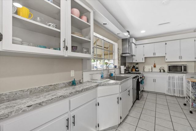 2628 10TH STREET W, Palmetto, FL 34221