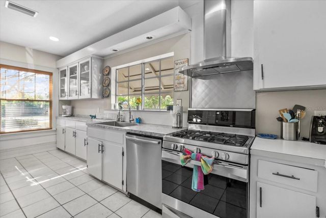 2628 10TH STREET W, Palmetto, FL 34221