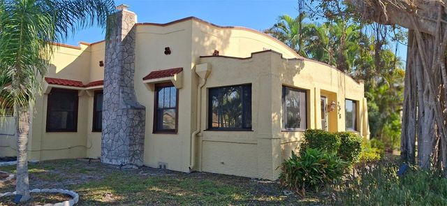 2628 10TH STREET W, Palmetto, FL 34221